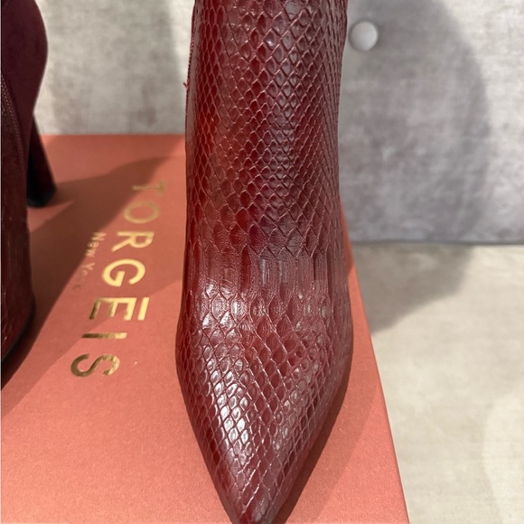 Elegant Burgundy Heeled Boots - Picture 8 of 12